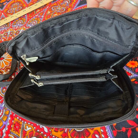 Bsggsllini Take Two RFID Crossbody in Black - Picture 3 of 7